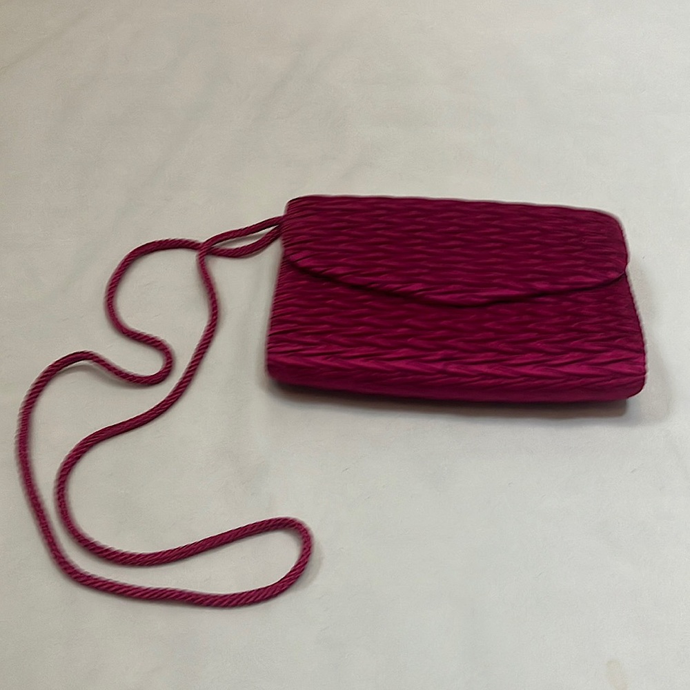 Vanessa Paris-New York-London mini bag in fuchsia pink
